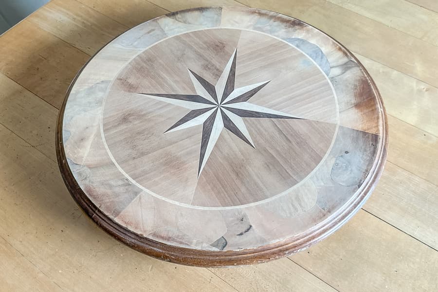 Tischplatte mit Intarsien